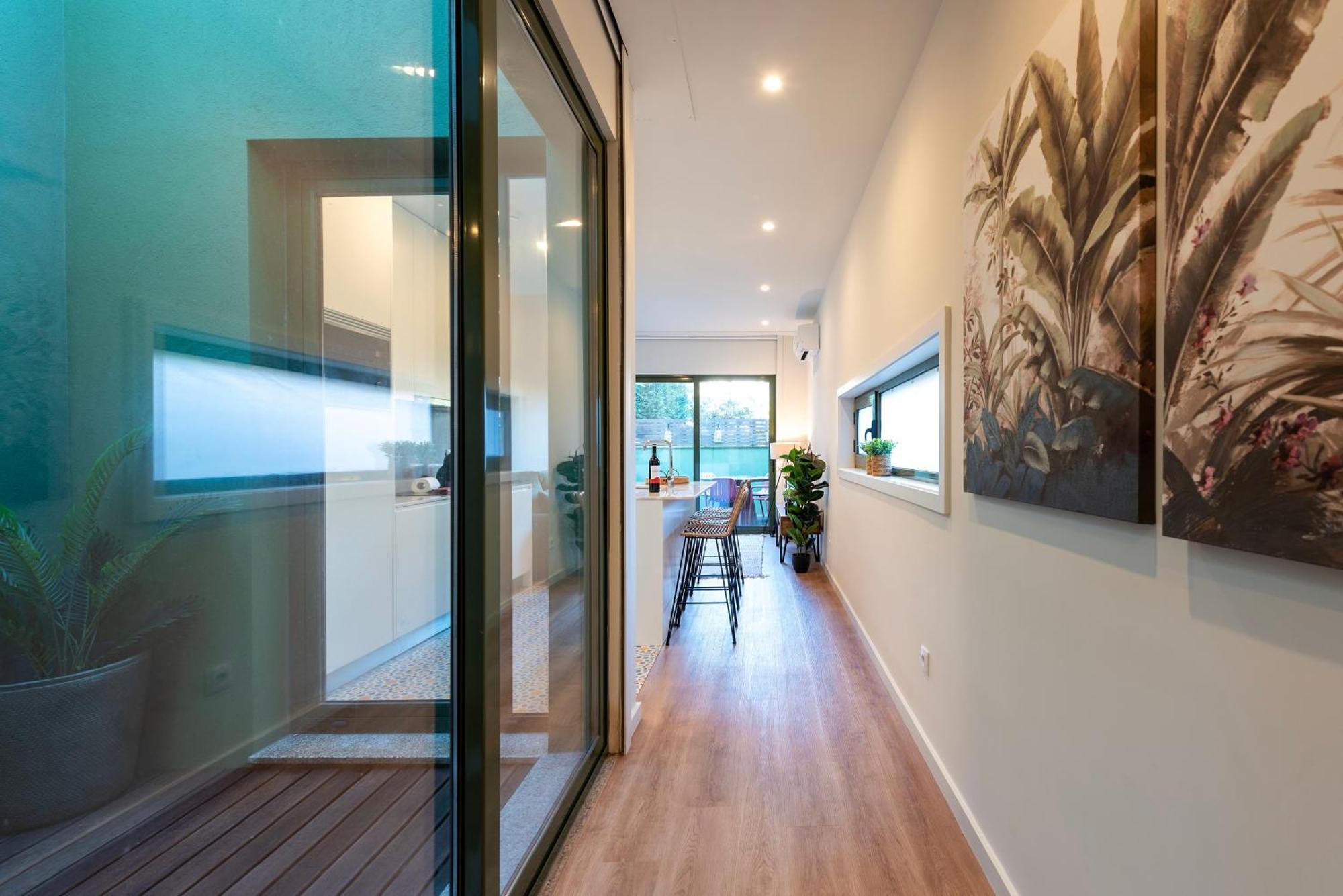 Apartment Exotic Flat With Shared Pool & Garden *