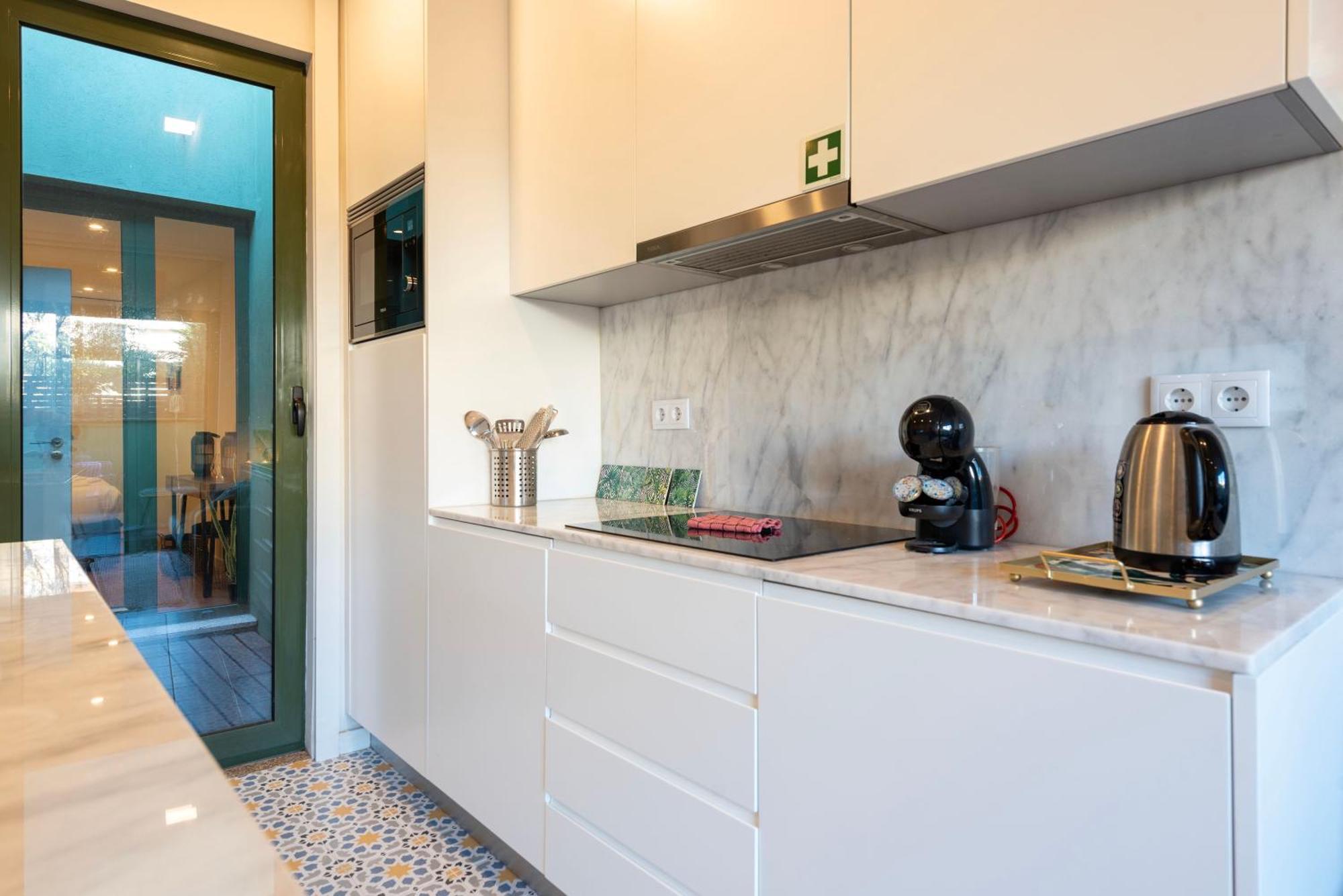 Exotic Flat With Shared Pool & Garden Apartment *