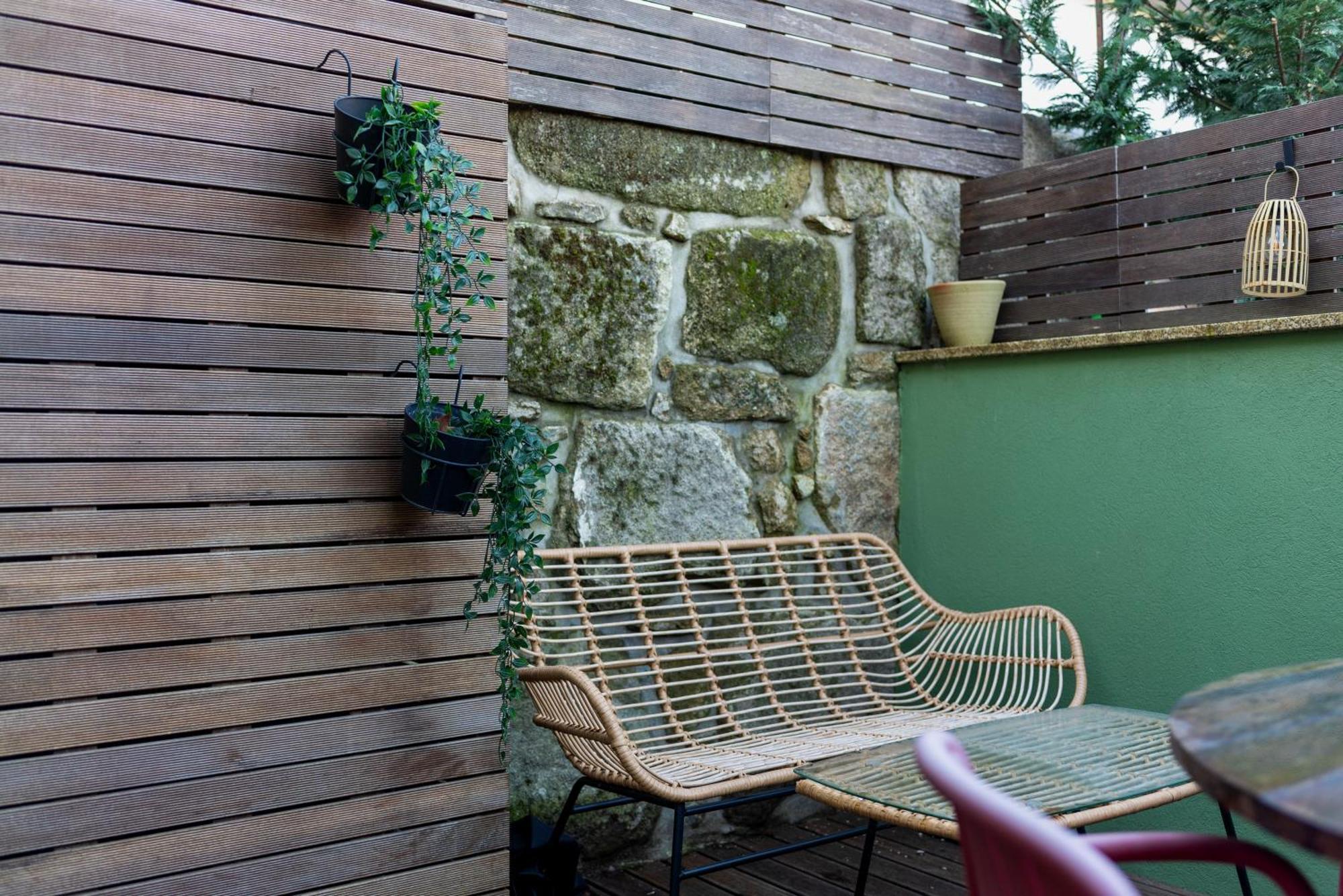 Apartment Exotic Flat With Shared Pool & Garden