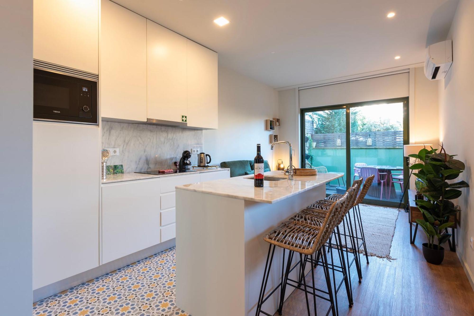 Apartment Exotic Flat With Shared Pool & Garden Porto